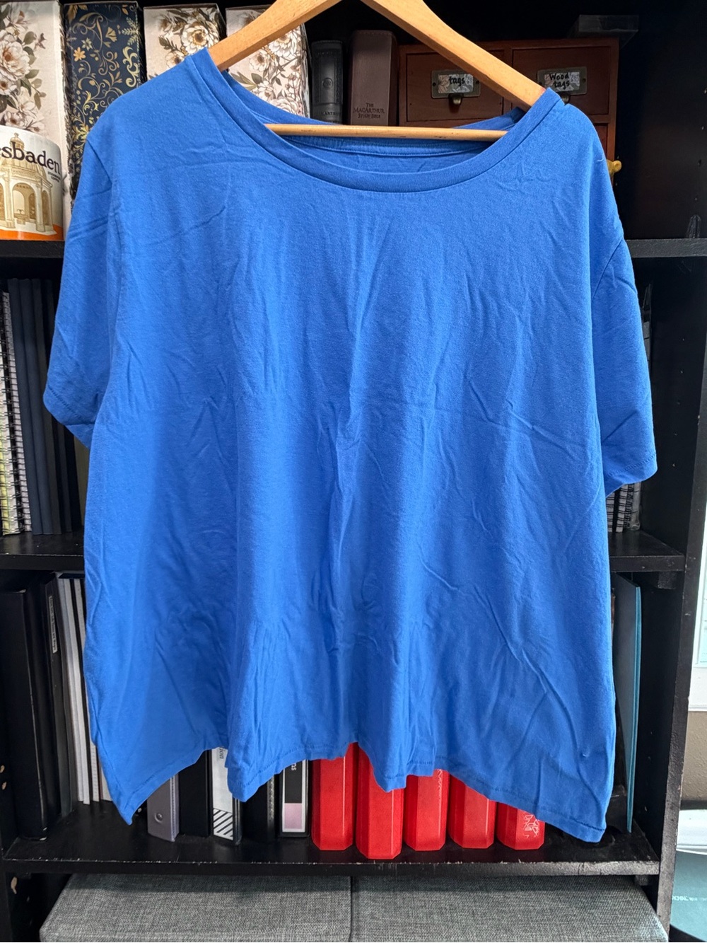 Universal Thread Relaxed Royal Blue Short-Sleeve Tee